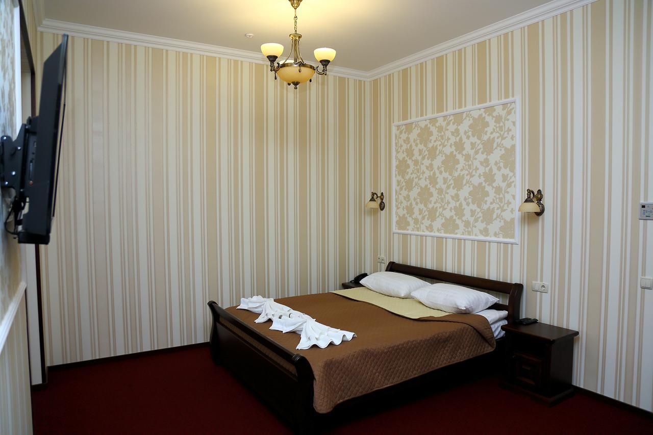 Best Hotel And Restaurant Complex Dunaivtsi Quarto foto